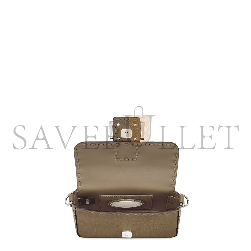 FENDI BAGUETTE MINI 8BS017ARBBF1F2W (20*13*5cm) FENDI BAGUETTE MINI 8BS017ARBBF1F2W (20*13*5cm)